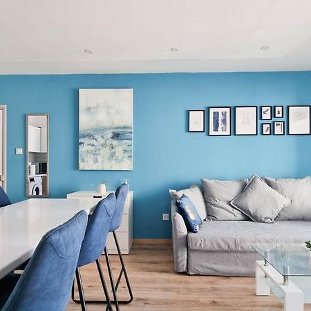 Modern Retreat: 2Br Stylish Apt With Comfy Rooms! Smart Tv With 200Mbps Internet Ларнака Екстериор снимка
